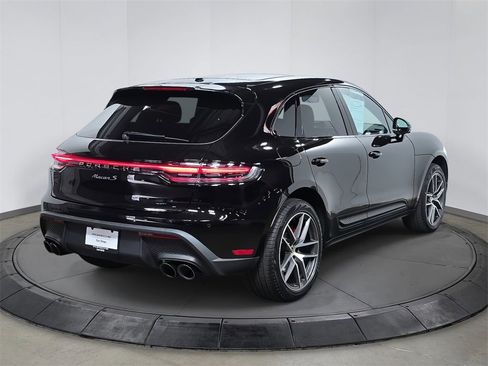 Used 2023 Porsche Macan S image 7
