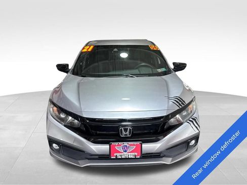 Used 2021 Honda Civic Sport image 2