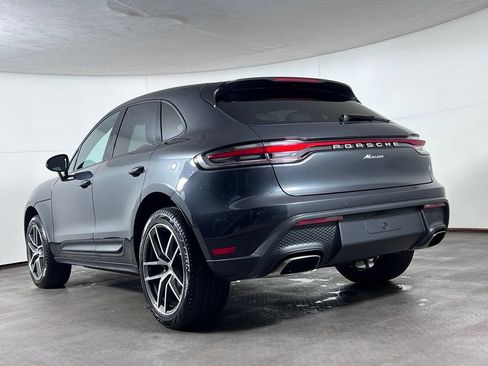 Certified 2026 Porsche Macan AWD/4WD image 3