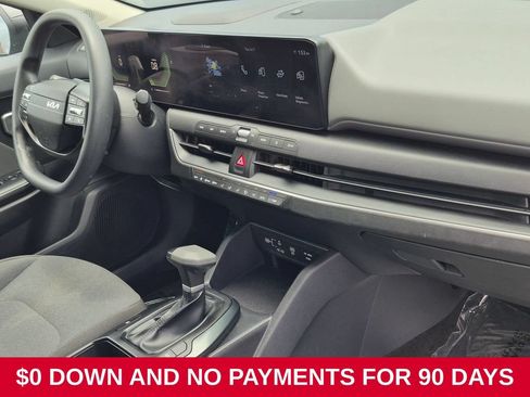 Used 2025 Kia K4 FWD image 31