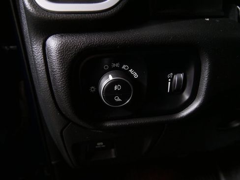 Used 2023 RAM 1500 Big Horn AWD/4WD image 20