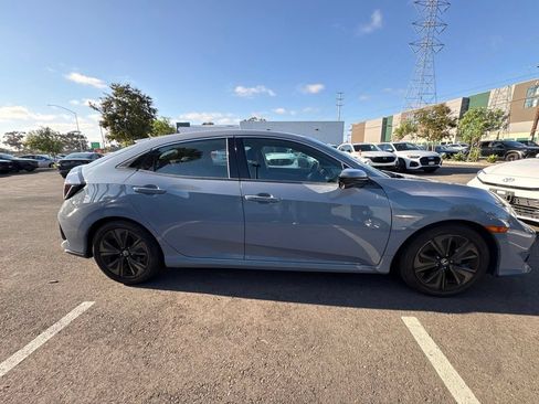 Used 2019 Honda Civic EX image 5