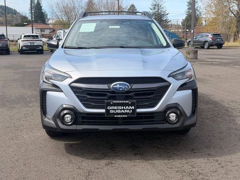 Used 2024 Subaru Outback Premium image 2