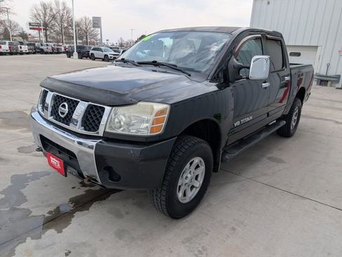 Used 2006 Nissan Titan LE w/ (R02) LE Off-Road Pkg AWD/4WD image 35