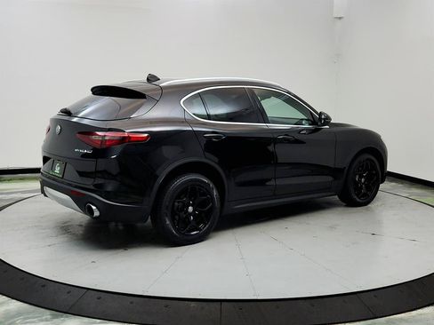 Used 2019 Alfa Romeo Stelvio AWD image 5