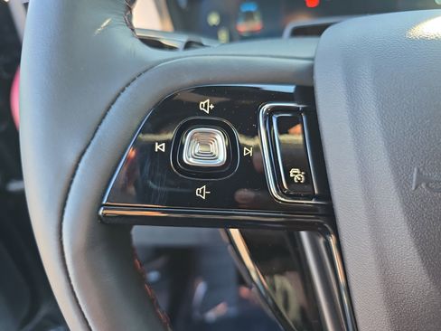 New 2026 Lincoln Corsair Reserve image 16