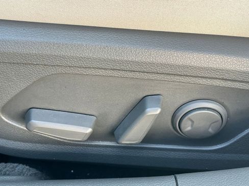 Used 2025 Kia Soul LX w/ LX Technology Package image 22