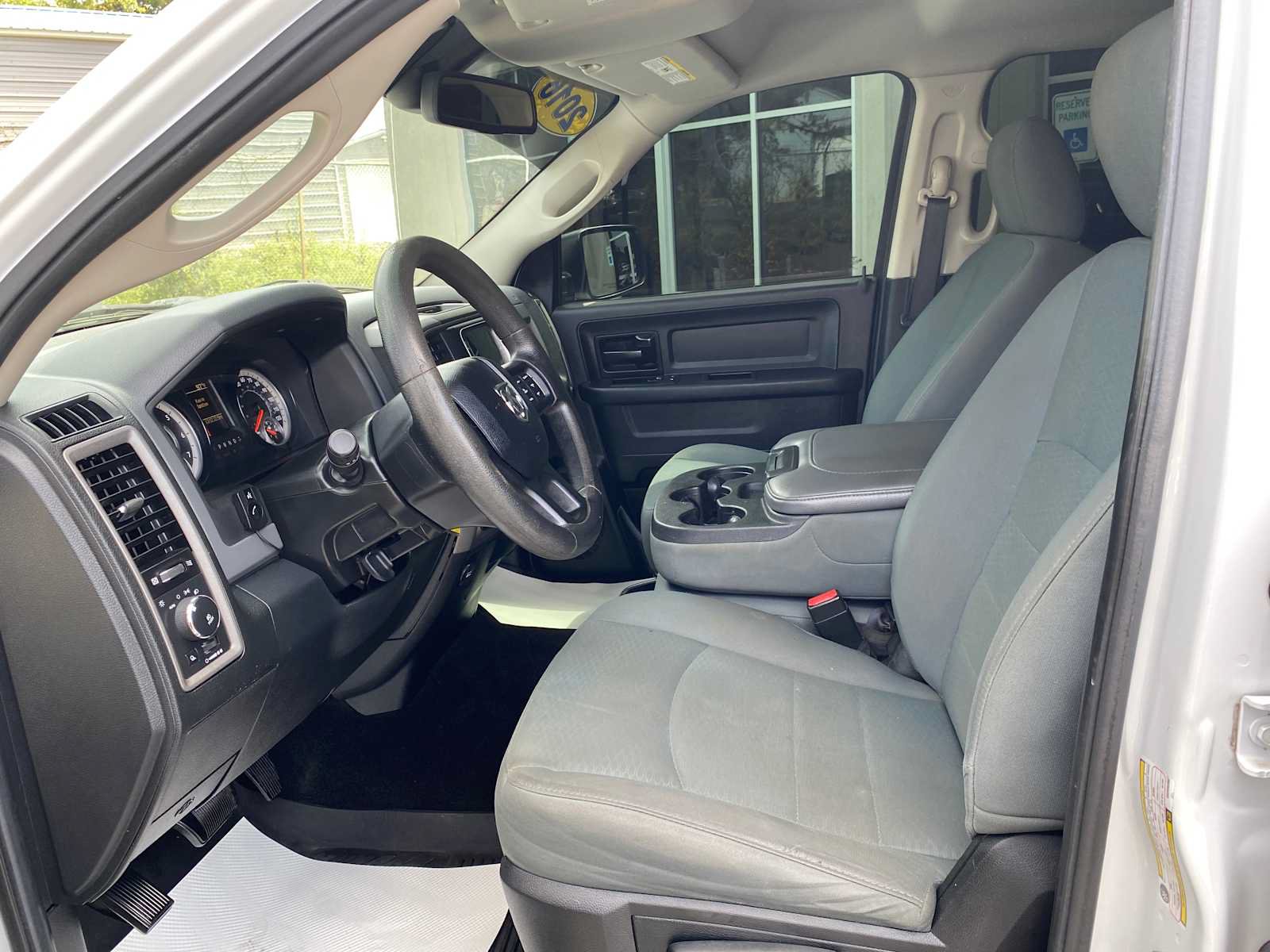 Used 2016 RAM 1500 Express AWD/4WD image 9