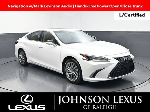 Certified 2022 Lexus ES 300h Ultra Luxury w/ Accessory Package 2 FWD image 3