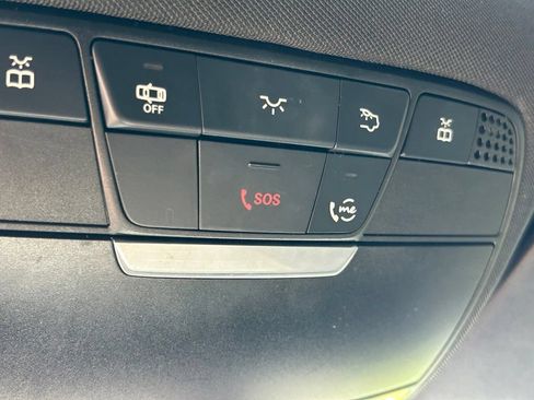 Used 2021 Mercedes-Benz C 300 Sedan w/ Premium Package image 30