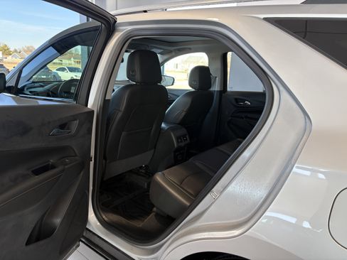 Used 2020 Chevrolet Equinox Premier image 20