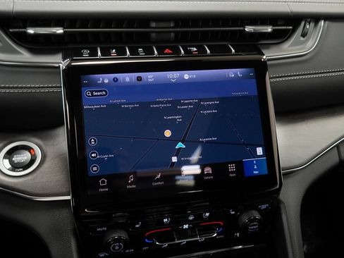 New 2025 Jeep Grand Cherokee Overland w/ Trailer Tow Package image 22