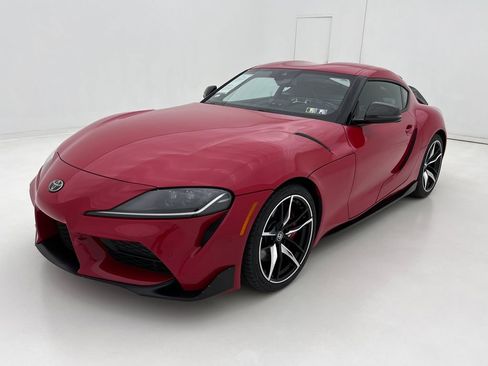 Used 2022 Toyota Supra image 8
