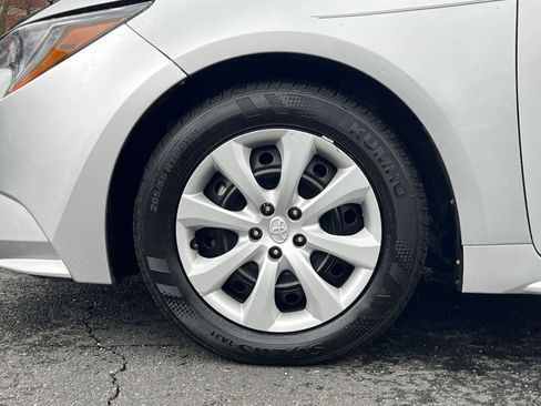 Used 2024 Toyota Corolla LE image 10