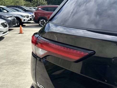 Used 2023 Mitsubishi Outlander SEL image 21