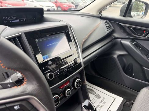 Used 2022 Subaru Crosstrek 2.0i Premium w/ Moonroof Package AWD/4WD image 13