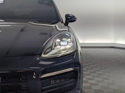 Certified 2022 Porsche Cayenne GTS image 25