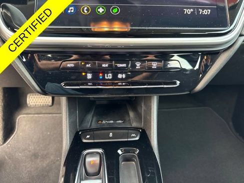 Used 2023 Chevrolet Bolt EUV LT FWD image 11