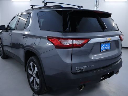 Used 2020 Chevrolet Traverse LT w/ LT Premium Package AWD/4WD image 5