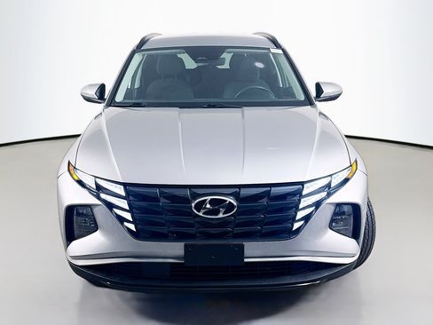 Used 2023 Hyundai Tucson SEL FWD image 2