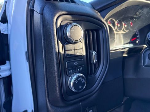 Used 2024 GMC Sierra 1500 Pro w/ Graphite Edition image 15