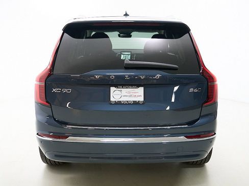 New 2026 Volvo XC90 B6 Plus w/ Protection Package AWD/4WD image 8