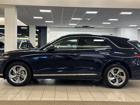 New 2026 Genesis GV70 2.5T AWD/4WD image 7
