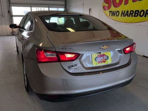 Used 2023 Chevrolet Malibu LT FWD image 33
