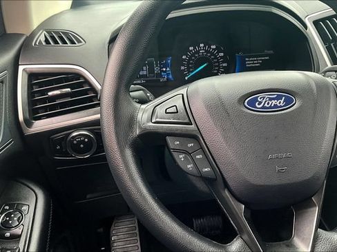 Used 2024 Ford Edge SE AWD/4WD image 11