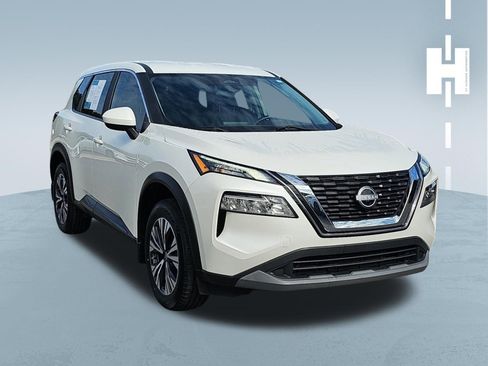 Used 2023 Nissan Rogue SV FWD image 2