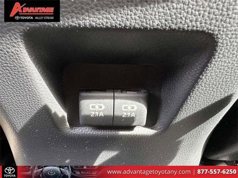 Certified 2021 Toyota RAV4 XLE image 18