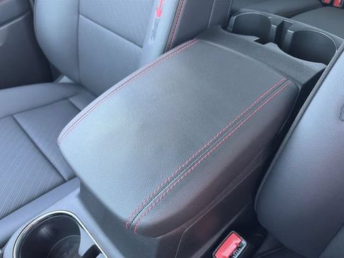 Used 2024 GMC Canyon AT4X AWD/4WD image 30