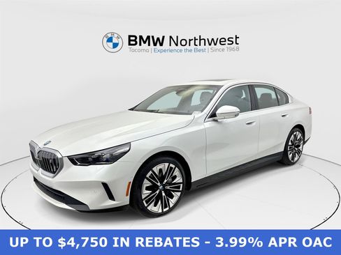 Used 2026 BMW i5 eDrive40 RWD image 1