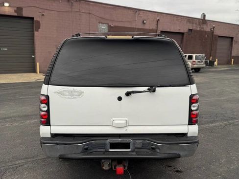 Used 2004 Chevrolet Suburban LT w/ Preferred Equipment Group image 8