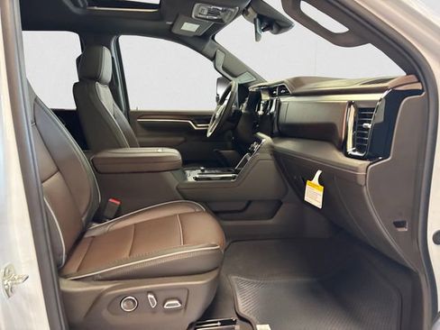 New 2026 GMC Sierra 2500 Denali AWD/4WD image 16