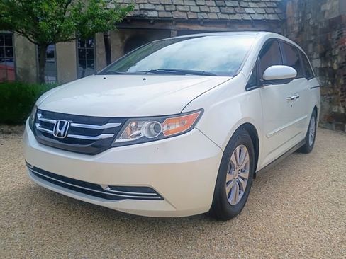 Used 2017 Honda Odyssey EX-L image 4