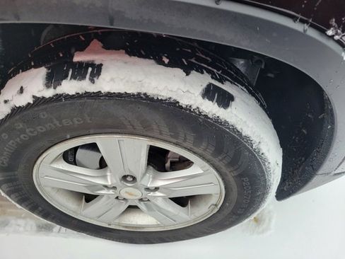 Used 2022 Chevrolet Trax LT w/ LT Convenience Package image 6