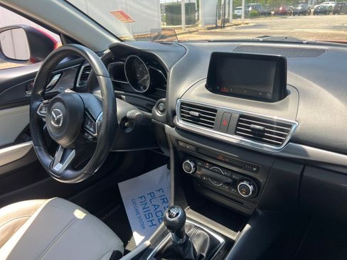 Used 2018 MAZDA MAZDA3 Grand Touring FWD image 28