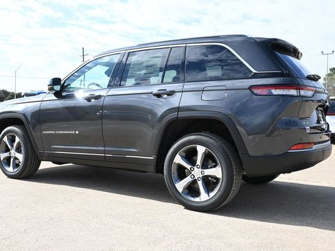 New 2026 Jeep Grand Cherokee Limited image 2