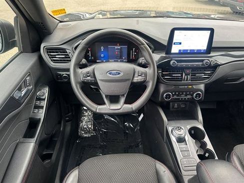 Used 2024 Ford Escape ST-Line image 18