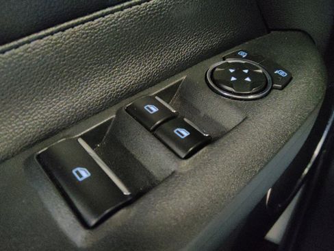 Used 2020 Ford Mustang Premium RWD image 27