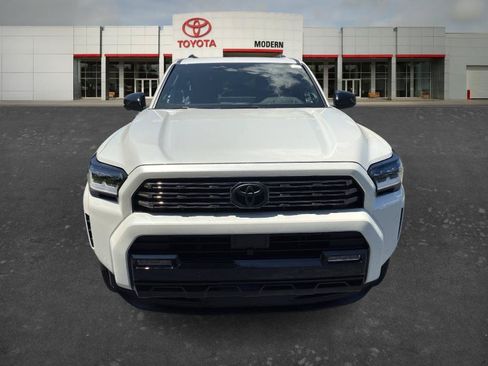 Used 2026 Toyota 4Runner Platinum AWD/4WD image 2