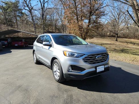 Used 2021 Ford Edge SEL w/ Convenience Package image 2