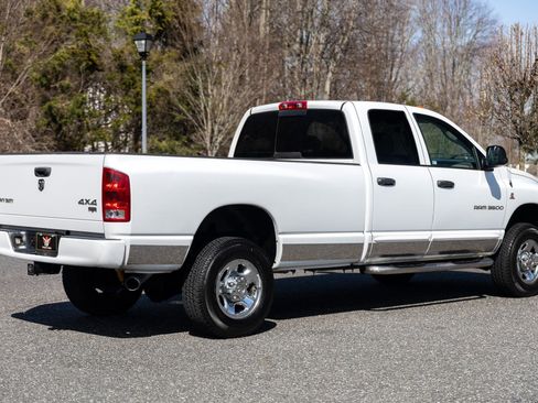 Used 2005 Dodge Ram 3500 Truck SLT image 18