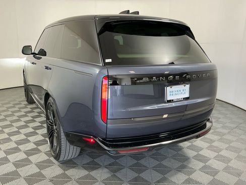 Used 2025 Land Rover Range Rover SE image 7