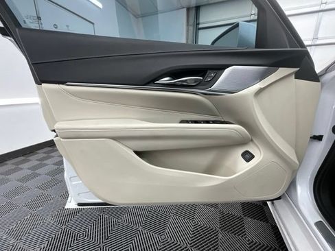 Used 2021 Cadillac CT4 Luxury w/ Sun And Sound Package RWD image 14