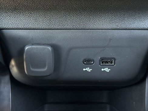 Certified 2025 Chevrolet TrailBlazer ACTIV w/ Convenience Package image 25