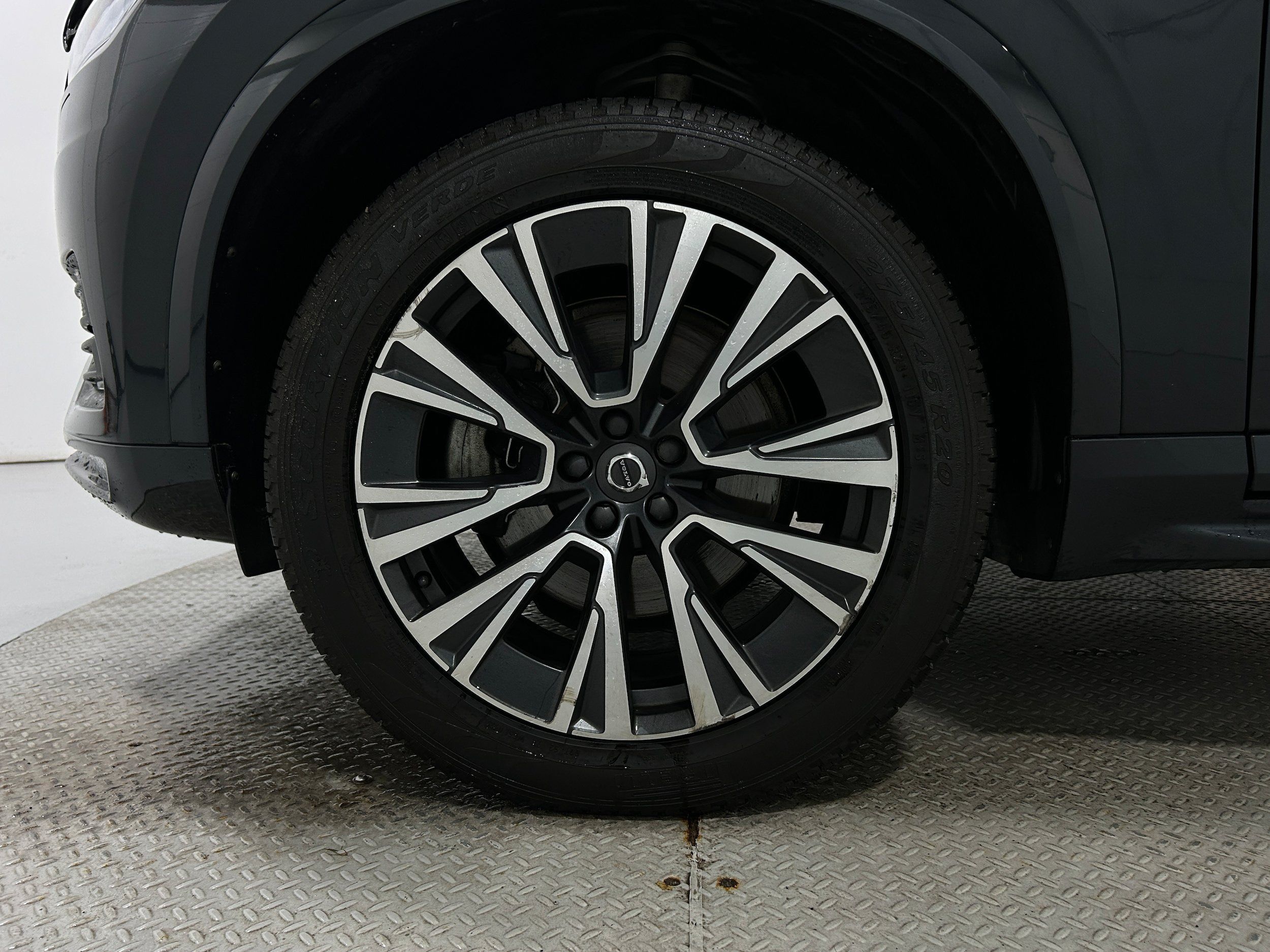 Used 2021 Volvo XC90 T6 Momentum w/ Climate Package AWD/4WD image 40