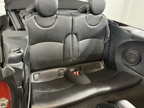 Used 2015 MINI Cooper Convertible image 18