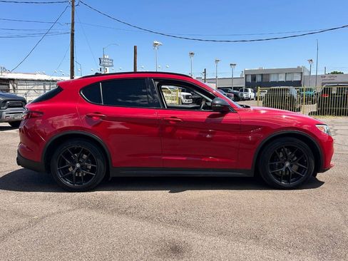 Used 2019 Alfa Romeo Stelvio Ti w/ Nero Edizione AWD/4WD image 2